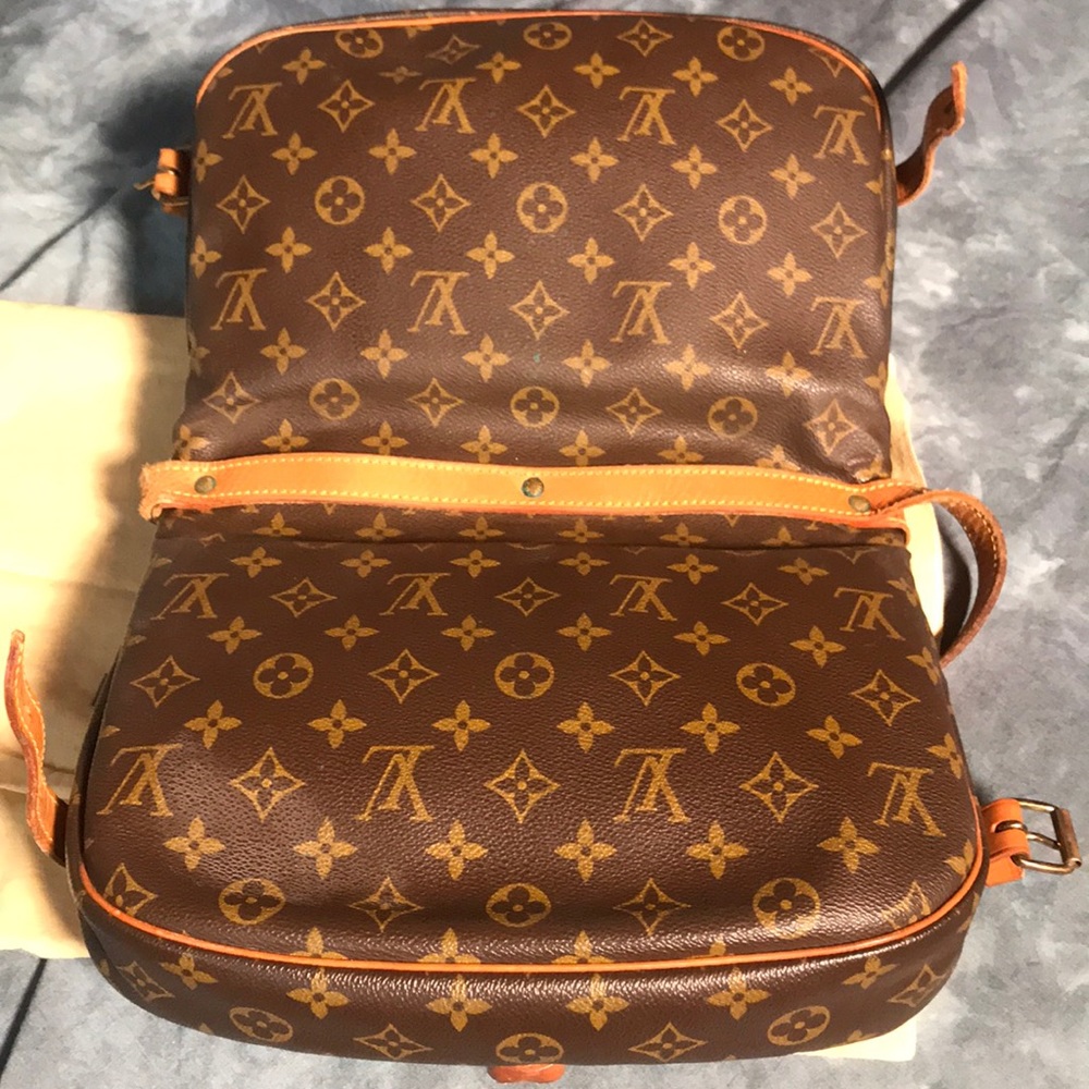 ❌SOLD❌ - Louis Vuitton Saumur 35 - Picture 6 of 8